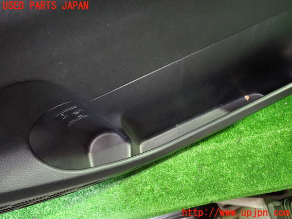 1UPJ-9237721234]ヴォクシーハイブリッド(ノアハイブリッド)(ZWR80G)右前ドア内張り 中古_3