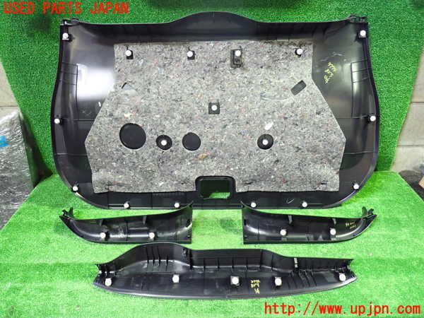 1UPJ-9237721578]ヴォクシーハイブリッド(ノアハイブリッド)(ZWR80G)バックドア内張り 中古_2