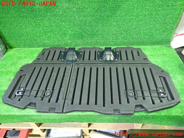 1UPJ-9237727771]ヴォクシーハイブリッド(ノアハイブリッド)(ZWR80G)ラゲッジトレイ1 中古_2