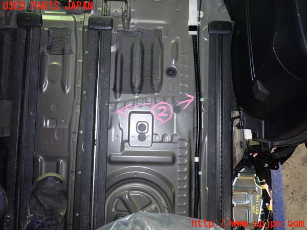 1UPJ-9237727497]ヴォクシーハイブリッド(ノアハイブリッド)(ZWR80G)シートレール2 (2列目左) 中古_2