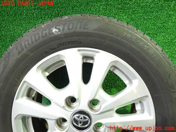 1UPJ-9237729026]ヴォクシーハイブリッド(ノアハイブリッド)(ZWR80G)タイヤ　ホイール　1本① 195/65R15 中古_2