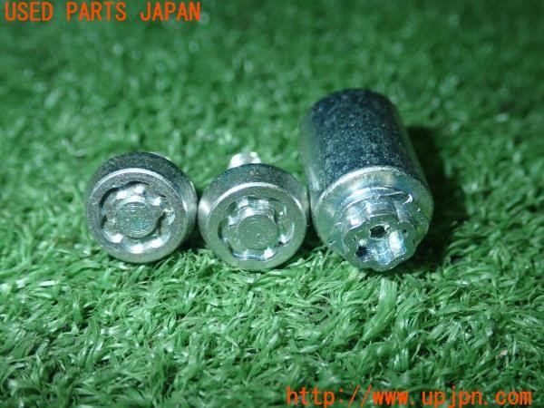 3UPJ=9237730549]デリカD:5(CV1W)純正 McGard マックガード ナビロックボルト MZ598350 中古_2