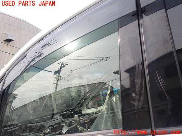 1UPJ-9237731260]デリカD：5(CV1W)左前ドア 中古 AGC M2H3 43R-00033_3