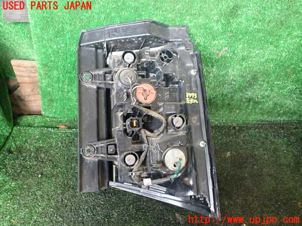 1UPJ-9237731536]デリカD：5(CV1W)左テールランプ 中古_3