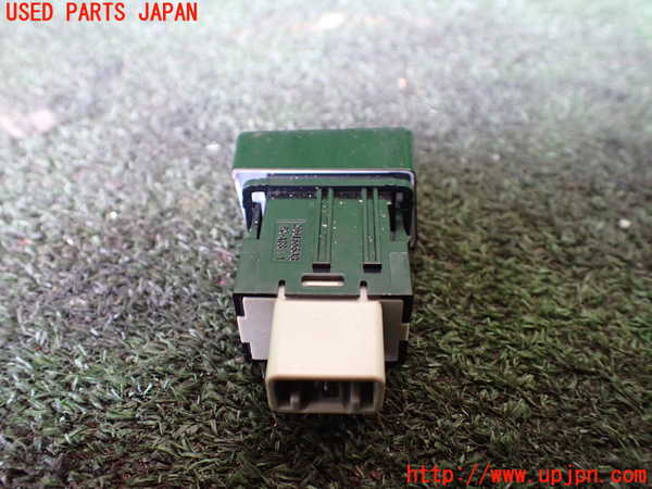 1UPJ-9237736290]デリカD：5(CV1W)ハザードスイッチ 中古_2