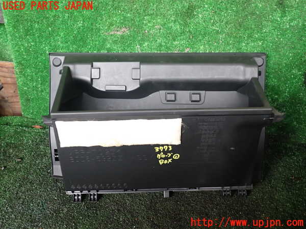 1UPJ-9237737516]デリカD：5(CV1W)グローブボックス1 中古_4