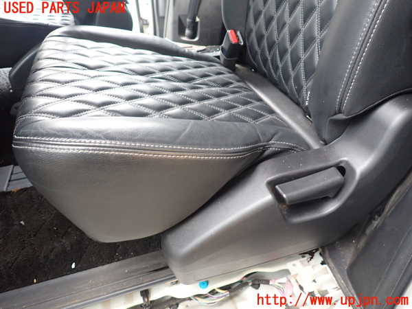 1UPJ-9237737175]デリカD：5(CV1W)左2列目シート 中古_4