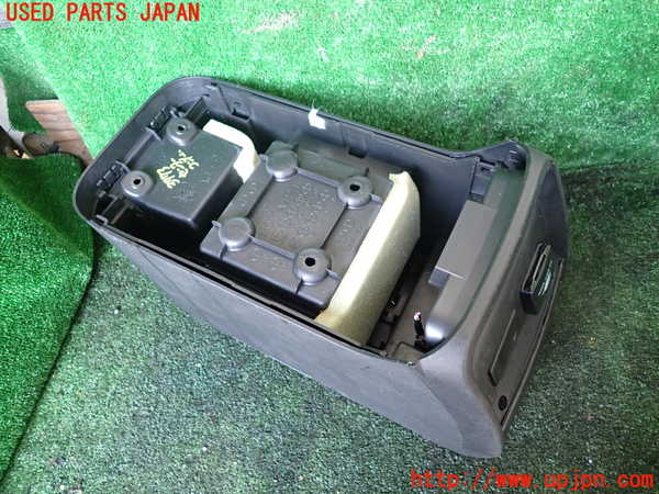 1UPJ-9237737540]デリカD：5(CV1W)センターコンソール 中古_5