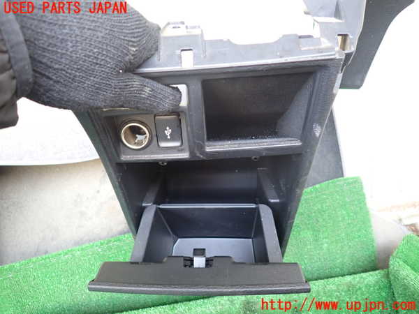 1UPJ-9237737549]デリカD：5(CV1W)コンソール 中古_2