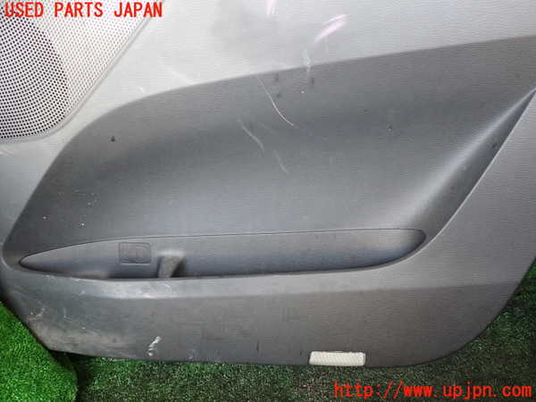 1UPJ-9237731234]デリカD：5(CV1W)右前ドア内張り 中古_3