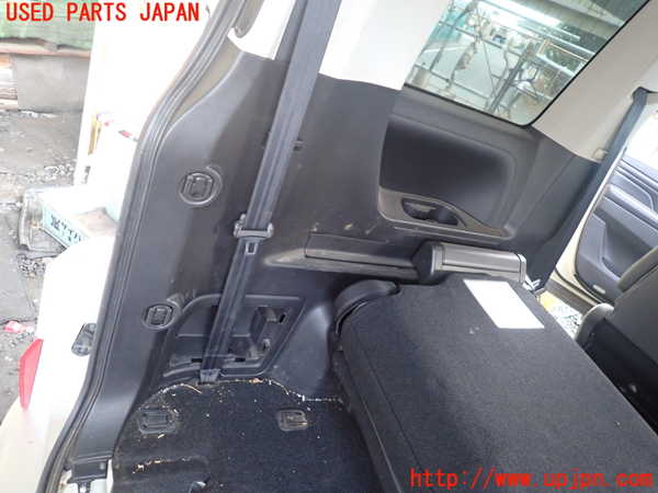 1UPJ-9237737680]デリカD：5(CV1W)左リアピラートリム 中古_4