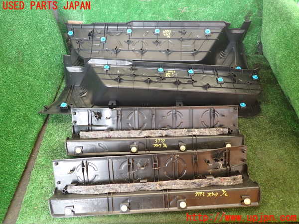 1UPJ-9237737740]デリカD：5(CV1W)スカッフプレート 中古_2