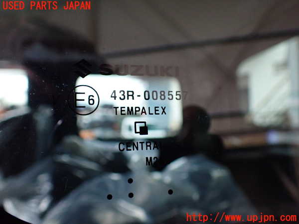 1UPJ-9237751382]ジムニー シエラ(JB74W)左クォーターガラス CENTRAL M260 中古_3