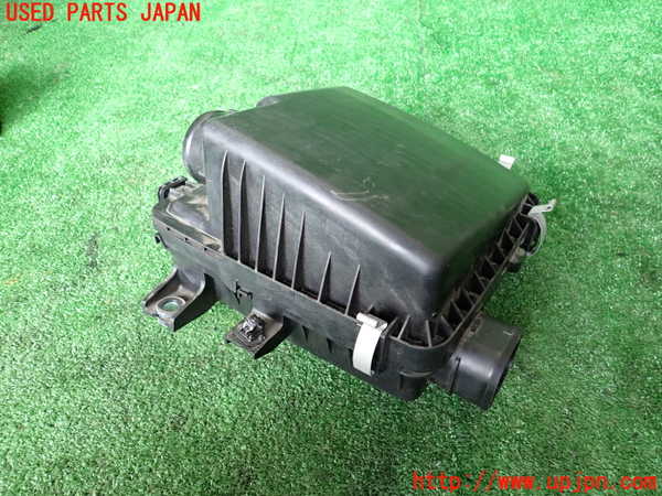 1UPJ-9237752560]ジムニー シエラ(JB74W)エアクリーナーボックス 中古_2