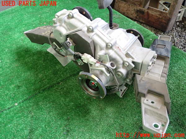 1UPJ-9237753300]ジムニー シエラ(JB74W)トランスファー 中古_2