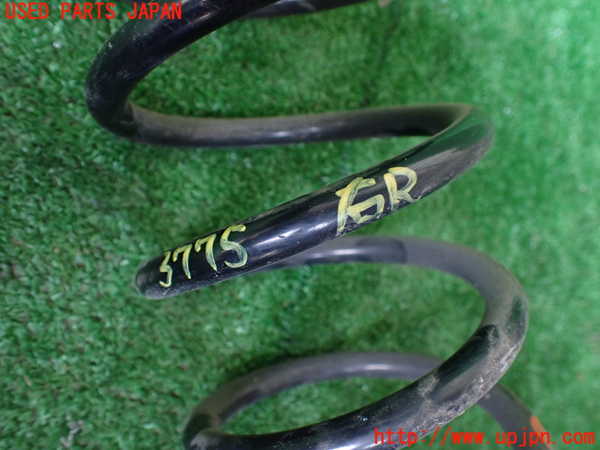 1UPJ-9237755100]ジムニー シエラ(JB74W)右リアスプリング 中古_2