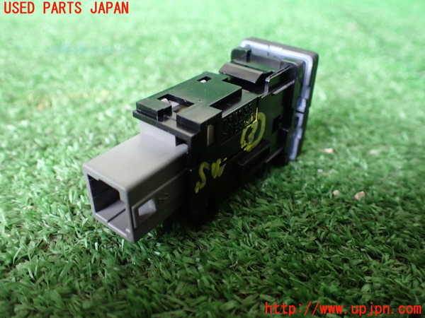 1UPJ-9237756308]ジムニー シエラ(JB74W)スイッチ3 (車線逸脱警報オフ・プリクラッシュオフ) 中古_2