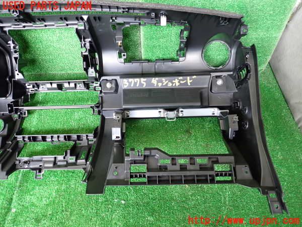 1UPJ-9237757505]ジムニー シエラ(JB74W)ダッシュボード 中古_5