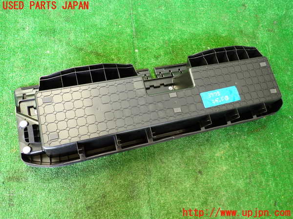 1UPJ-9237757771]ジムニー シエラ(JB74W)ラゲッジトレイ1 中古_3