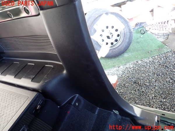 1UPJ-9237757680]ジムニー シエラ(JB74W)左リアピラートリム 中古_3