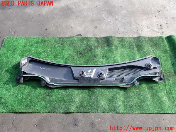 2UPJ-9237761190]ベンツ CLA180 C117(117342)カウルトップ 中古_2