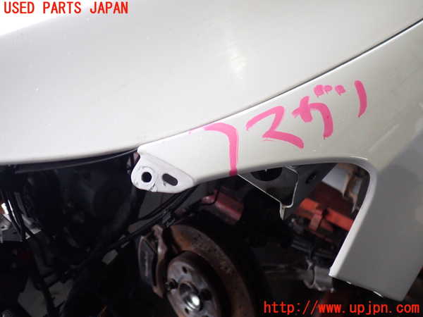 2UPJ-9237761082]ベンツ CLA180 C117(117342)左前フェンダー 中古_2