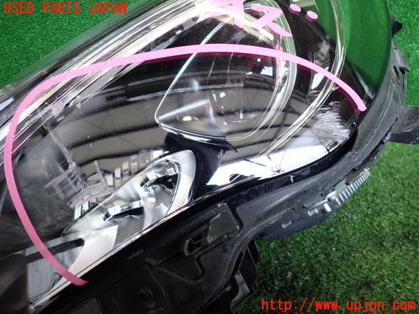 2UPJ-9237761132]ベンツ CLA180 C117(117342)左ヘッドライト LED 中古_2