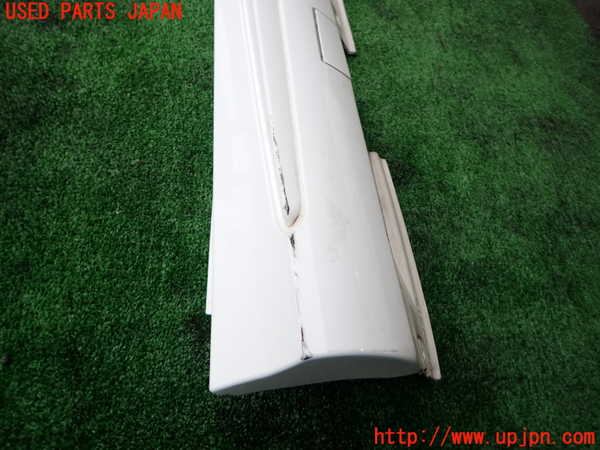 2UPJ-9237761390]ベンツ CLA180 C117(117342)右サイドステップ 中古_2