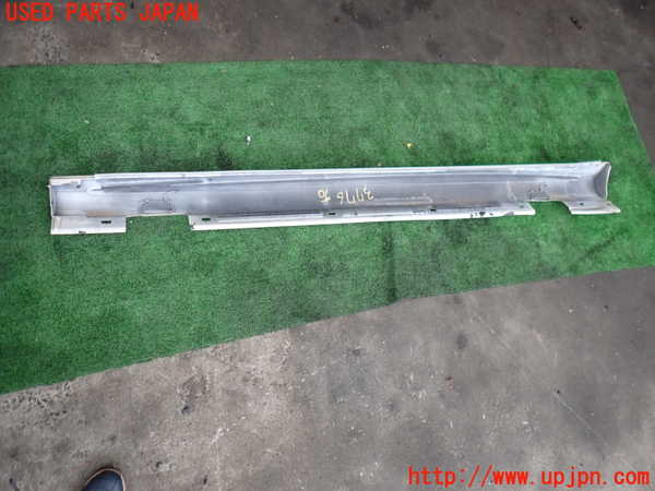 2UPJ-9237761390]ベンツ CLA180 C117(117342)右サイドステップ 中古_4