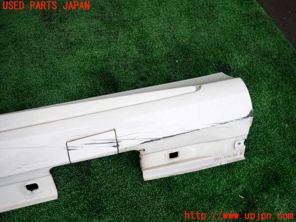 2UPJ-9237761392]ベンツ CLA180 C117(117342)左サイドステップ 中古_3