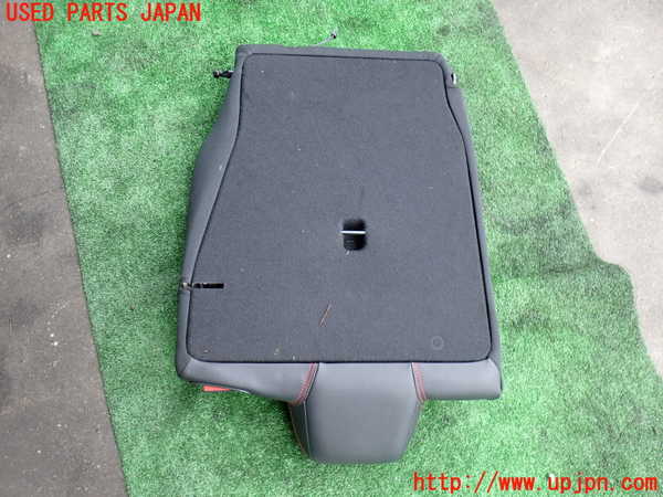 2UPJ-9237767145]ベンツ CLA180 C117(117342)右2列目シート 中古_2