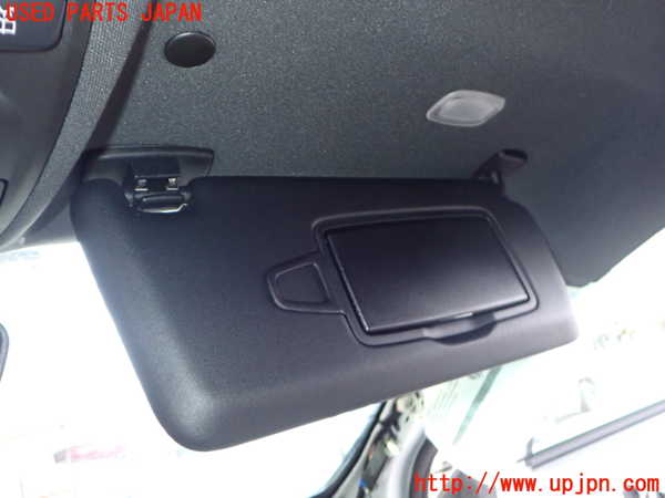2UPJ-9237767625]ベンツ CLA180 C117(117342)室内サンバイザー右側 中古_2