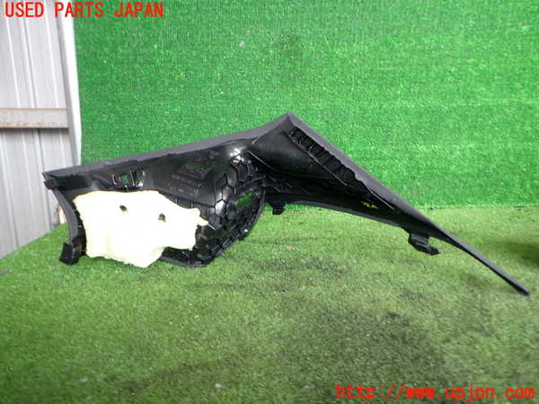 2UPJ-9237767680]ベンツ CLA180 C117(117342)左リアピラートリム 中古_2