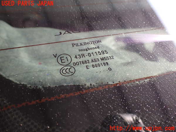 2UPJ-9237771560]ジャガー・XE(JA2ND)リアガラス 中古(43R-011595 M5532)_2