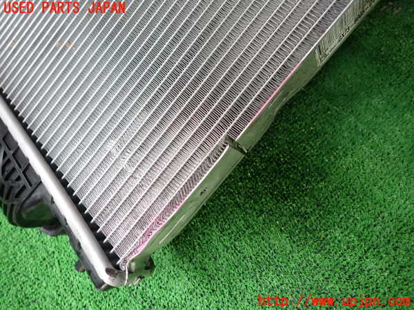 2UPJ-9237772321]ジャガー・XE(JA2ND)ラジエーター1 中古_2