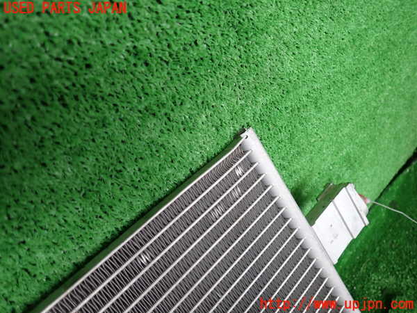 2UPJ-9237776031]ジャガー・XE(JA2ND)エアコンコンデンサー1 中古_3