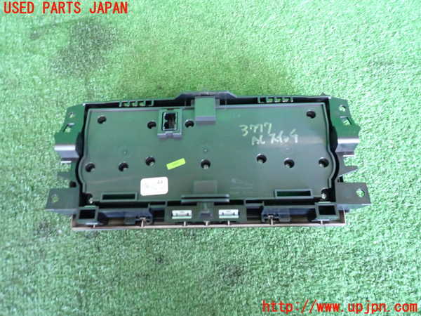 2UPJ-9237776066]ジャガー・XE(JA2ND)エアコンスイッチ1 中古_2