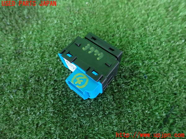 2UPJ-9237776309]ジャガー・XE(JA2ND)スイッチ4 (メーター) 中古_2