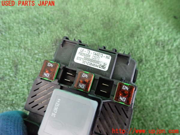 2UPJ-9237776741]ジャガー・XE(JA2ND)ヒューズボックス1 中古_3