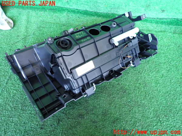 2UPJ-9237777516]ジャガー・XE(JA2ND)グローブボックス1 中古_4