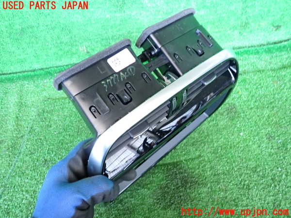 2UPJ-9237777526]ジャガー・XE(JA2ND)エアコン吹き出し口1 (真中) 中古_2