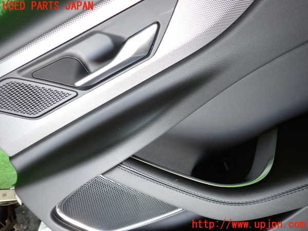 2UPJ-9237771294]ジャガー・XE(JA2ND)右後ドア内張り 中古_2