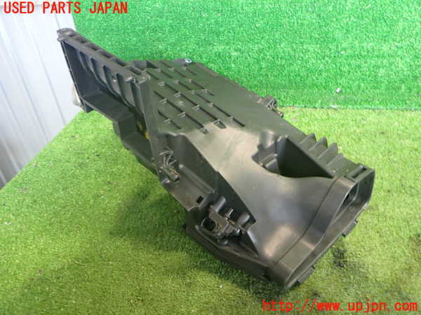 2UPJ-9237782560]ベンツ C180 コンプレッサー ステーションワゴン(203246)エアクリーナーボックス 中古_2