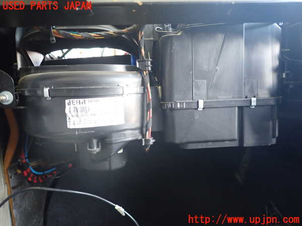 2UPJ-9237786081]ベンツ C180 コンプレッサー ステーションワゴン(203246)エバポレーター1 中古_3