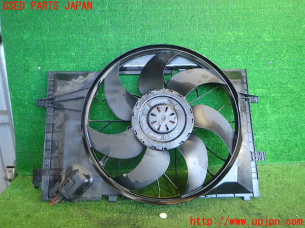 2UPJ-9237786836]ベンツ C180 コンプレッサー ステーションワゴン(203246)電動ファン1 中古_2