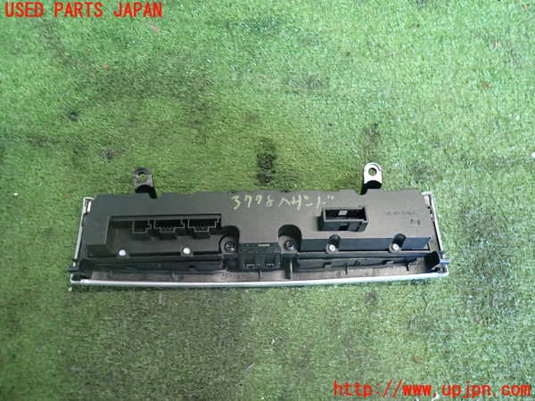 2UPJ-9237786290]ベンツ C180 コンプレッサー ステーションワゴン(203246)ハザードスイッチ 中古_2