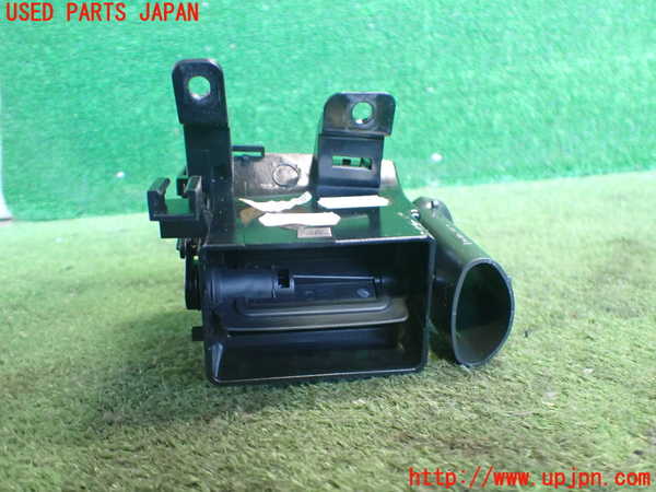 2UPJ-9237787527]ベンツ C180 コンプレッサー ステーションワゴン(203246)エアコン吹き出し口2 (右) 中古_2