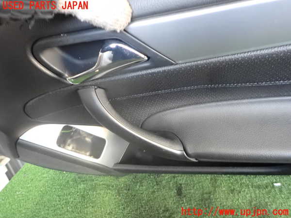 2UPJ-9237781234]ベンツ C180 コンプレッサー ステーションワゴン(203246)右前ドア内張り 中古_2