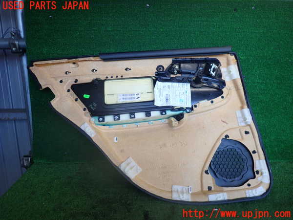 2UPJ-9237781294]ベンツ C180 コンプレッサー ステーションワゴン(203246)右後ドア内張り 中古_3