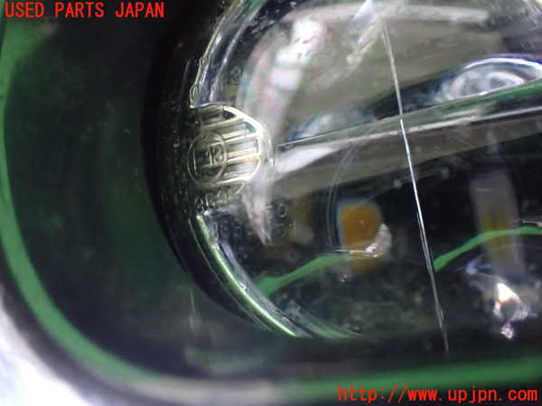 2UPJ-9237791182]レヴォーグ(VN5)左フォグ 中古_3